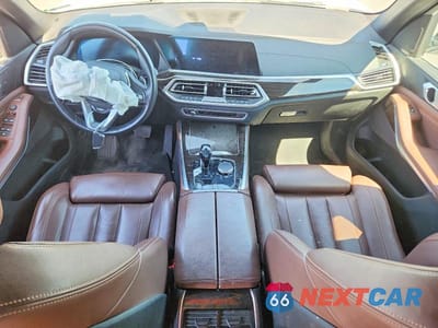 Zdjęcie 8 z 13 samochodu: 2019 BMW X5 XDRIVE40I VIN:5UXCR6C58KLL03962 - miniatura