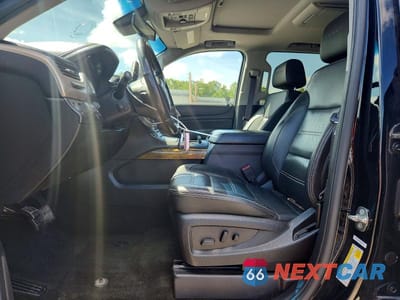 Zdjęcie 7 z 13 samochodu: 2017 GMC YUKON DENALI VIN:1GKS2CKJ8HR195366 - miniatura