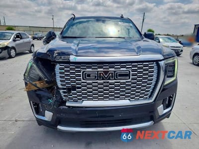 Piąte zdjęcie samochodu w środku: 2023 GMC YUKON XL DENALI VIN:1GKS2JKT6PR335581 - miniatura