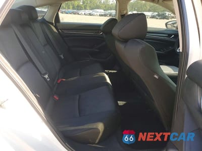 Zdjęcie 10 z 12 samochodu: 2019 HONDA ACCORD EX VIN:1HGCV1F41KA001459 - miniatura