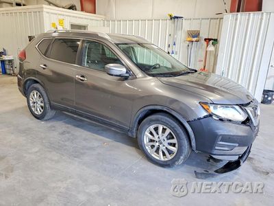 Czwarte zdjęcie samochodu z boku: 2018 NISSAN ROGUE SV VIN:KNMAT2MT1JP504917 - miniatura