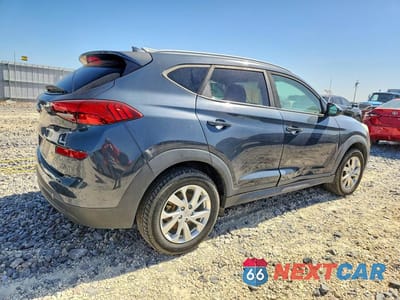Trzecie zdjęcie samochodu z tyłu: 2019 HYUNDAI TUCSON VALUE VIN:KM8J3CA41KU911010 - miniatura