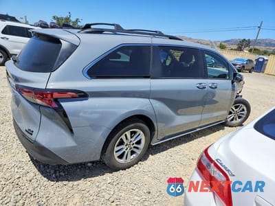 Trzecie zdjęcie samochodu z tyłu: 2022 TOYOTA SIENNA XLE VIN:5TDASKFCXNS053191 - miniatura