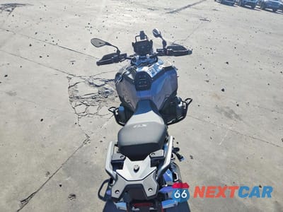 Zdjęcie 6 z 9 samochodu: 2026 BMW R 1300 GS ADVENTURE VIN:WB10M3308T6M44484 - miniatura