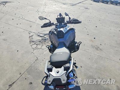Zdjęcie 6 z 9 samochodu: 2026 BMW R 1300 GS ADVENTURE VIN:WB10M3308T6M44484 - miniatura