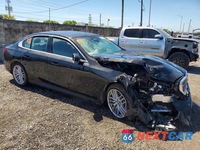 Czwarte zdjęcie samochodu z boku: 2025 BMW 530 I VIN:WBA43FJ06SCU04882 - miniatura