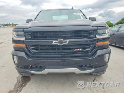 Piąte zdjęcie samochodu w środku: 2017 CHEVROLET SILVERADO K1500 LT VIN:1GCVKREC1HZ330440 - miniatura