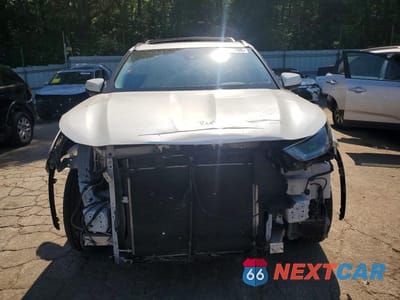 Piąte zdjęcie samochodu w środku: 2021 TOYOTA HIGHLANDER XLE VIN:5TDGZRBH2MS130974 - miniatura