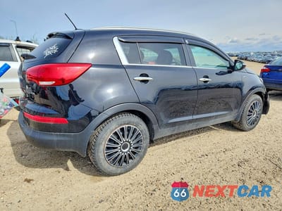 Trzecie zdjęcie samochodu z tyłu: 2015 KIA SPORTAGE EX VIN:KNDPCCAC6F7792896 - miniatura