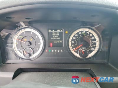 Zdjęcie 9 z 12 samochodu: 2018 RAM 2500 SLT VIN:3C6TR5JT7JG356345 - miniatura