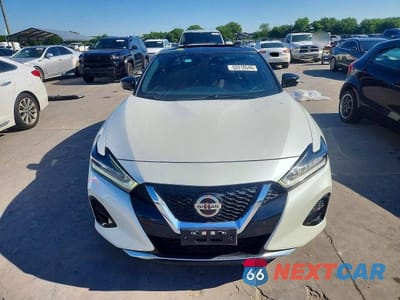 Piąte zdjęcie samochodu w środku: 2020 NISSAN MAXIMA PLATINUM VIN:1N4AA6FV9LC376308 - miniatura