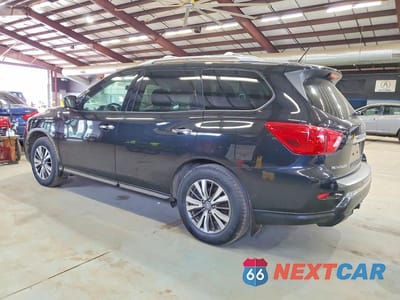 Drugie zdjęcie samochodu z przodu: 2017 NISSAN PATHFINDER SL VIN:5N1DR2MM8HC647428 - miniatura