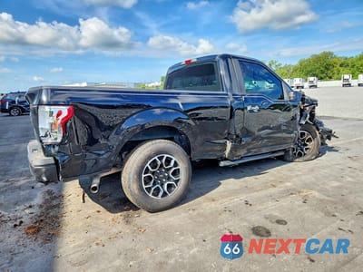 Trzecie zdjęcie samochodu z tyłu: 2017 FORD F150 VIN:1FTMF1C81HKE06814 - miniatura