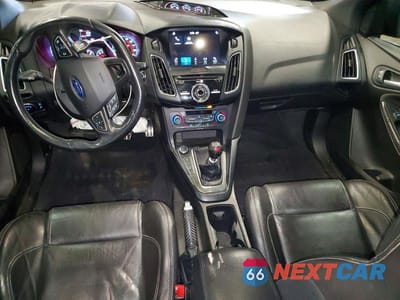Zdjęcie 8 z 13 samochodu: 2016 FORD FOCUS ST VIN:1FADP3L9XGL299942 - miniatura