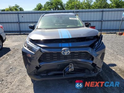 Piąte zdjęcie samochodu w środku: 2024 TOYOTA RAV4 HYBRID XLE VIN:JTMRWRFV0RJ061546 - miniatura