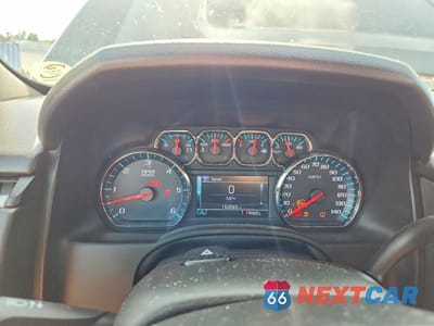 Zdjęcie 9 z 13 samochodu: 2018 GMC YUKON SLT VIN:1GKS2BKC0JR400129 - miniatura