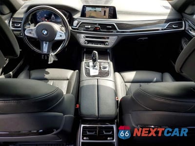 Zdjęcie 8 z 12 samochodu: 2022 BMW 740 I VIN:WBA7T2C07NCJ53362 - miniatura