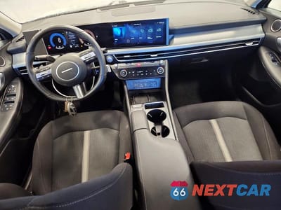 Zdjęcie 8 z 12 samochodu: 2025 HYUNDAI SONATA HYBRID SEL VIN:KMHL34JJ1SA105061 - miniatura