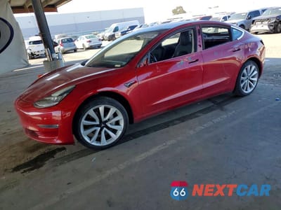 2018 TESLA MODEL 3 5YJ3E1EAXJF028980 - główne zdjęcie licytacji z USA - miniatura