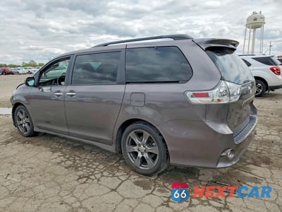 Drugie zdjęcie samochodu z przodu: 2017 TOYOTA SIENNA SE VIN:5TDXZ3DC3HS834086 - miniatura