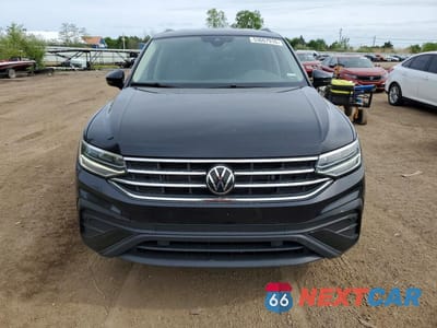 Piąte zdjęcie samochodu w środku: 2024 VOLKSWAGEN TIGUAN SE VIN:3VV3B7AX3RM027510 - miniatura