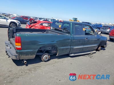 Trzecie zdjęcie samochodu z tyłu: 2003 GMC NEW SIERRA C1500 VIN:2GTEC19TX31157155 - miniatura