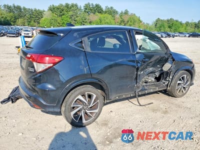 Trzecie zdjęcie samochodu z tyłu: 2020 HONDA HR-V SPORT VIN:3CZRU6H19LM715382 - miniatura