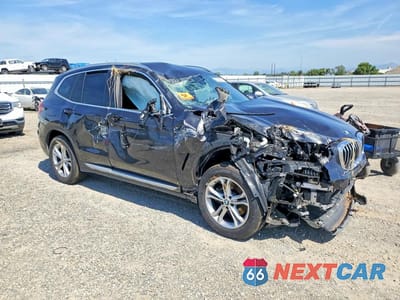 Czwarte zdjęcie samochodu z boku: 2021 BMW X3 SDRIVE30I VIN:5UXTY3C00M9G36326 - miniatura