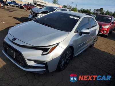 2024 TOYOTA COROLLA SE 5YFS4MCE8RP211929 - główne zdjęcie licytacji z USA - miniatura