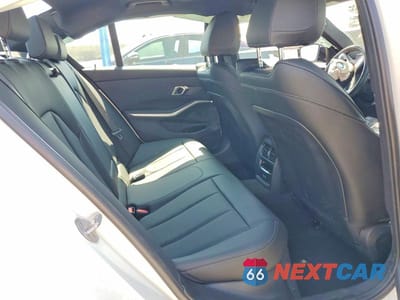 Zdjęcie 10 z 12 samochodu: 2024 BMW 330E VIN:3MW39FF06R8E49695 - miniatura