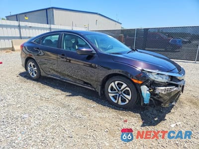 Czwarte zdjęcie samochodu z boku: 2018 HONDA CIVIC LX VIN:2HGFC2F59JH558704 - miniatura