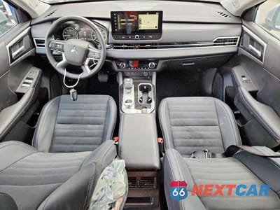 Zdjęcie 8 z 13 samochodu: 2025 MITSUBISHI OUTLANDER SE VIN:JA4J4VA82SZ059652 - miniatura