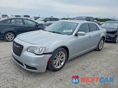 2019 CHRYSLER 300 TOURING 2C3CCAAG1KH648021 - główne zdjęcie licytacji z USA - miniatura