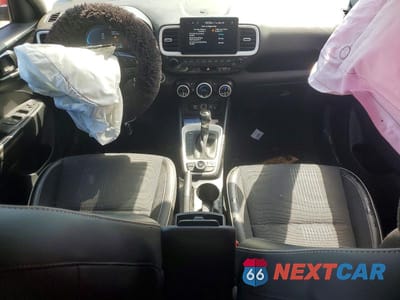 Zdjęcie 8 z 13 samochodu: 2024 HYUNDAI VENUE LIMITED VIN:KMHRC8A37RU286260 - miniatura