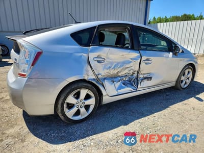 Trzecie zdjęcie samochodu z tyłu: 2010 TOYOTA PRIUS V VIN:JTDKN3DU0A1034072 - miniatura