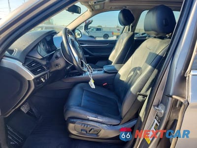 Zdjęcie 7 z 13 samochodu: 2014 BMW X5 SDRIVE35I VIN:5UXKR2C58E0C00280 - miniatura
