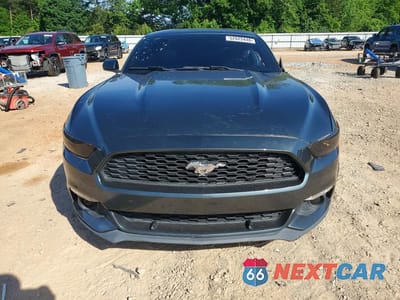 Piąte zdjęcie samochodu w środku: 2015 FORD MUSTANG VIN:1FA6P8TH8F5336969 - miniatura