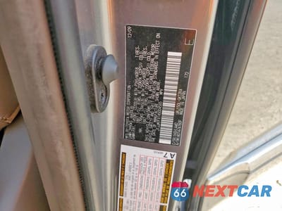 Zdjęcie 13 z 13 samochodu: 2010 LEXUS GX 460 PREMIUM VIN:JTJJM7FX1A5004565 - miniatura