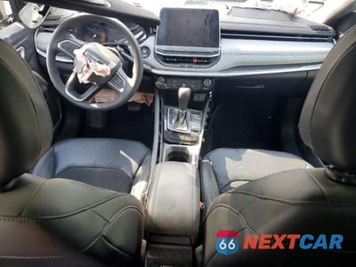Zdjęcie 8 z 14 samochodu: 2025 JEEP COMPASS LATITUDE VIN:3C4NJDBN6ST592951 - miniatura