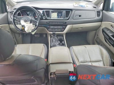 Zdjęcie 8 z 14 samochodu: 2015 KIA SEDONA SX VIN:KNDMC5C13F6050634 - miniatura