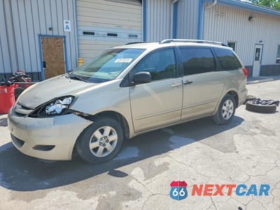 2006 TOYOTA SIENNA LE 7 PASSENGER 5TDZA23C26S409922 - główne zdjęcie licytacji z USA - miniatura