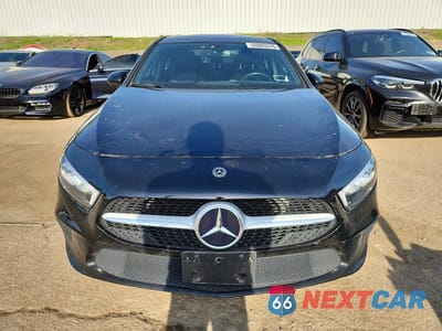 Piąte zdjęcie samochodu w środku: 2020 MERCEDES-BENZ A 220 4MATIC VIN:WDD3G4FB3LW037981 - miniatura