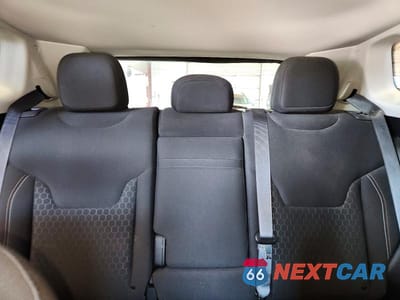 Zdjęcie 10 z 13 samochodu: 2017 JEEP COMPASS SPORT VIN:3C4NJCAB7HT658191 - miniatura
