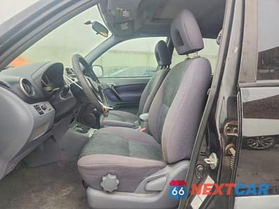 Zdjęcie 7 z 13 samochodu: 2001 TOYOTA RAV4 BASE VIN:JTEHH20V216002619 - miniatura