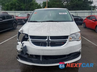 Piąte zdjęcie samochodu w środku: 2018 DODGE GRAND CARAVAN SE VIN:2C4RDGBG9JR160481 - miniatura