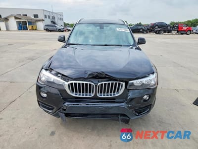 Piąte zdjęcie samochodu w środku: 2017 BMW X3 SDRIVE28I VIN:5UXWZ7C30H0X41614 - miniatura