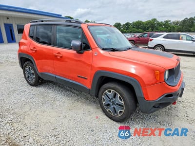 Czwarte zdjęcie samochodu z boku: 2015 JEEP RENEGADE VIN:ZACCJBCT6FPC45559 - miniatura