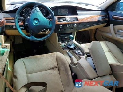 Zdjęcie 8 z 12 samochodu: 2009 BMW 528 I VIN:WBANU53599C117955 - miniatura