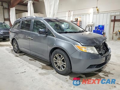 Czwarte zdjęcie samochodu z boku: 2013 HONDA ODYSSEY EXL VIN:5FNRL5H64DB023373 - miniatura