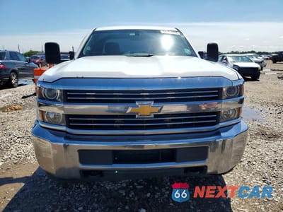 Piąte zdjęcie samochodu w środku: 2016 CHEVROLET SILVERADO K2500 HEAVY DUTY VIN:1GC2KUEG3GZ114371 - miniatura